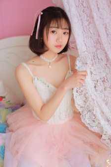 年轻的女教师免费观看